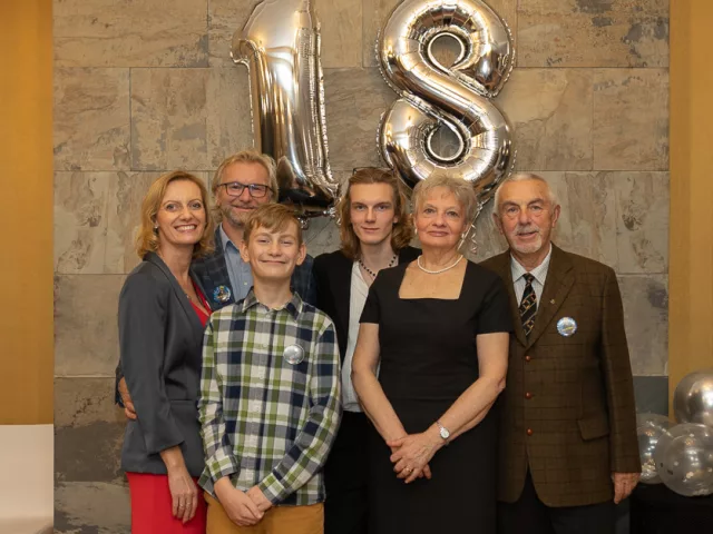 25