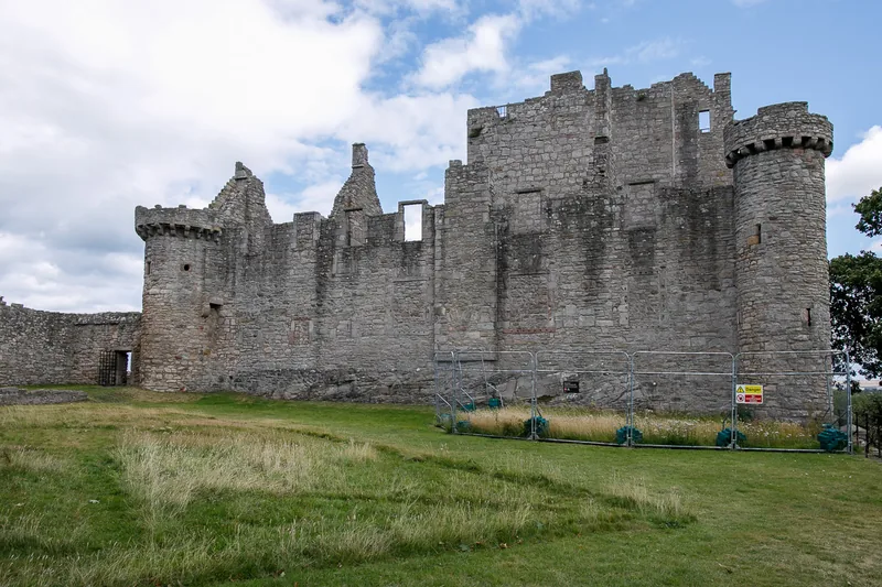 Craigmillar Castle – średniowieczna twierdza